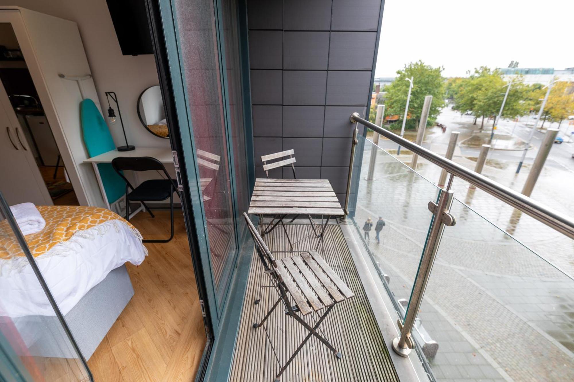 Princess Lofts City Centre Studios With Nespresso Coffee Machines & New Fast Wifi By Stayright Swansea Esterno foto