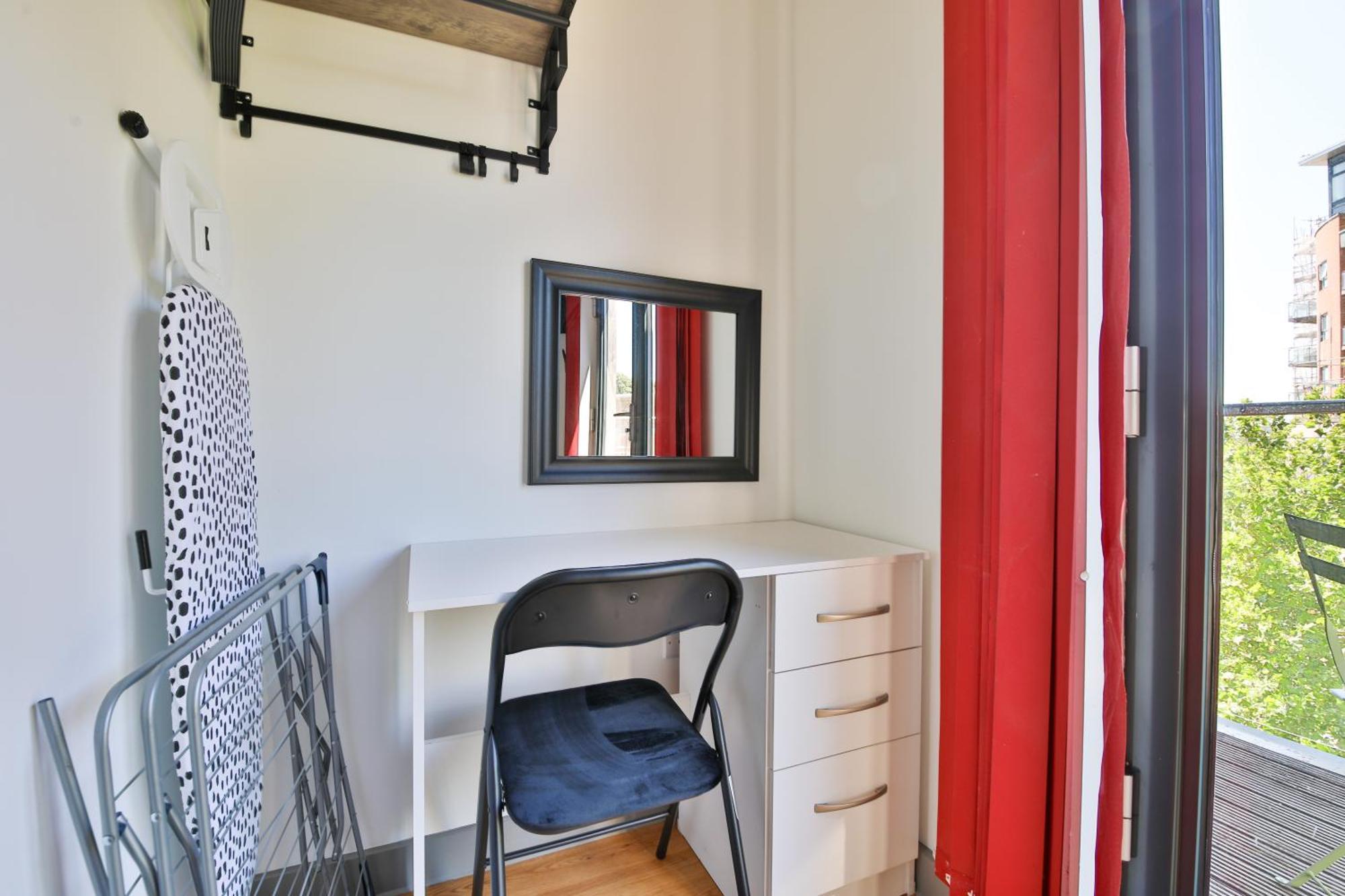 Princess Lofts City Centre Studios With Nespresso Coffee Machines & New Fast Wifi By Stayright Swansea Camera foto